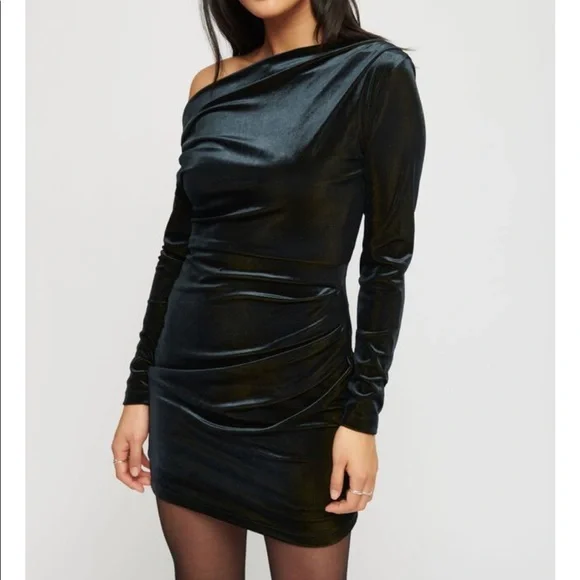 Dynamite velvet dress cheap